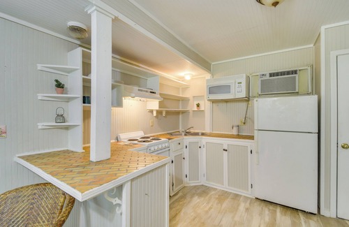 Fairhope Cabin | Hike, Fish, Kayak: Fairhope 'River Cottage'