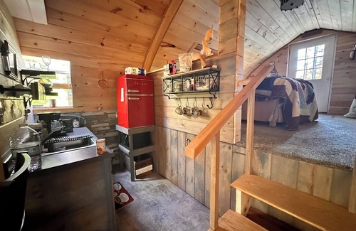 Brownville Apartment | Hike Katahdin bunkhouse
