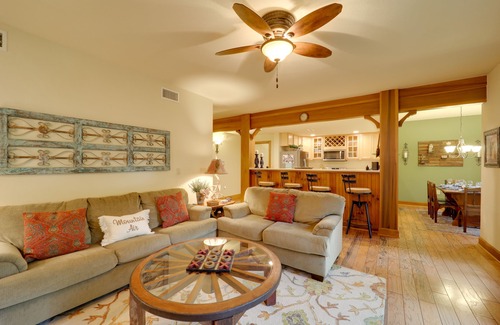 Mountain Air Condo | Hike On-Site: Gem in Burnsville, Near Waterfalls