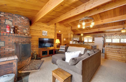 Franconia Cabin | Hike & Ski: Cabin w/Fireplace in Franconia!