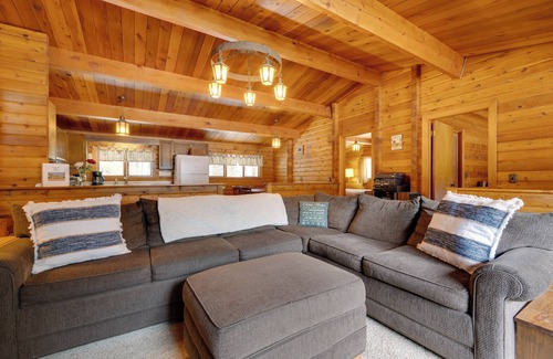 Franconia Cabin | Hike & Ski: Cabin w/Fireplace in Franconia!