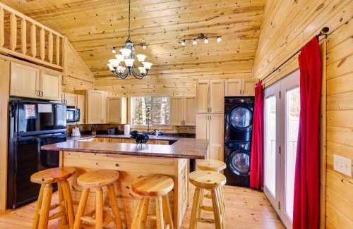Deadwood House | Hike, Unwind and Bring Your Pet Deadwood Cabin!