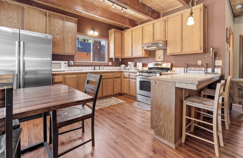 Woodlands Cabin | Hikers Haven
