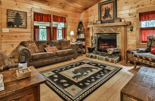 East Ellijay Cabin | Hikers Hideaway | Ellijay, GA