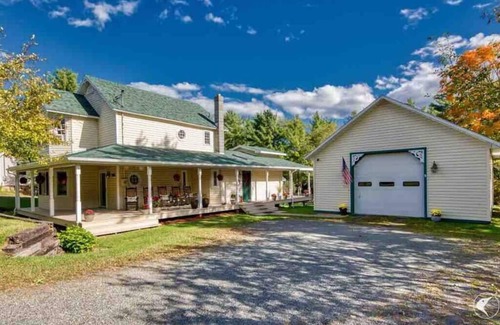 Jay Ski Chalet | Hiking and Summer Fun in the Adirondack High Peaks!