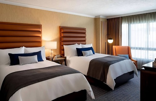 Downtown Portland Hotel | Hiking Break at Hoyt Arboretum! 3 Stylish Units w/City Views at Dossier Hotel!
