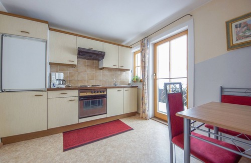 Stall Apartment | Hiking, outdoor activity and fishing are the highlights of the Village Inn
