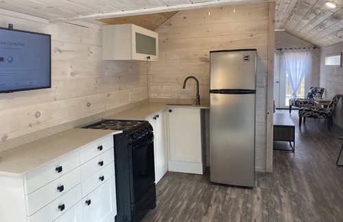 Trenton Cottage | Hiking - Rock Climbing - Mountaintop - Private - Firepit - Chattanooga - Cloudland Canyon -Farmstay