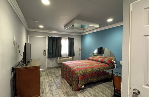 Harbor Hotel | Hiland Motel