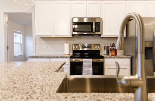 Lago Vista House | Hill Country Retreat | Hot Tub | Fire Pit
