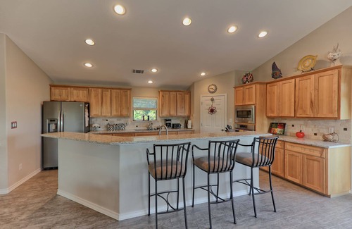 Highland Lake Estates House | Hill Country Views! Winter Texans Welcome!