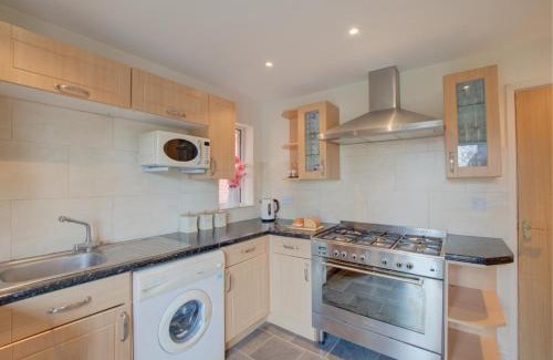 Swanage House | Hill Crest