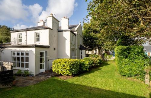 Clifden House | Hill House Clifden