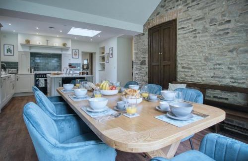 Ludchurch House | Hill House Country Estate - Princes Gate