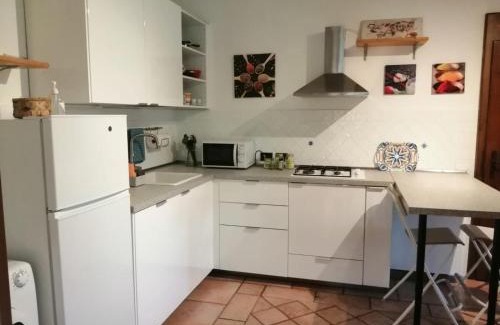 Lonato del Garda Apartment | Hill House