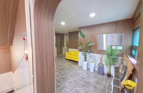 Muk-tong Hotel | HILL HOUSE motel