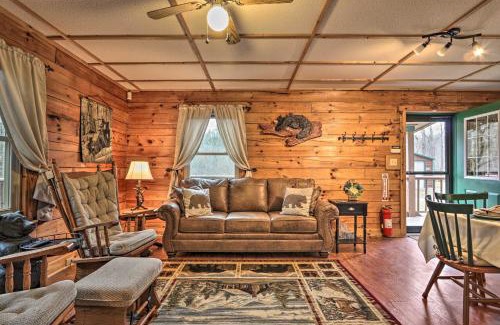 Cosby House | Hill Side Cosby Cozy Cove Cabin with Deck