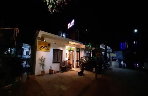 Mount Abu Hotel | Hill side cottage,Mount Abu