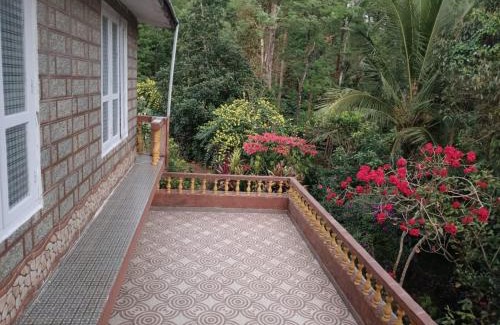 Madikeri House | Hill side estate