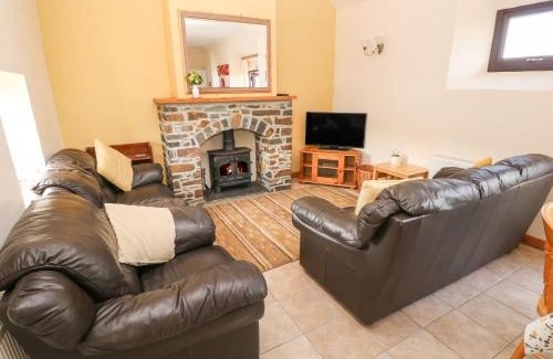 Narberth House | Hill Top Farm Cottage