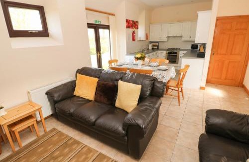 Narberth House | Hill Top Farm Cottage
