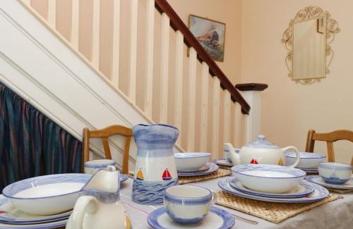 Swanage House | Hill View