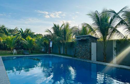 Dauis House | Hill View Home Stay