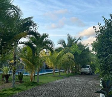 Dauis House | Hill View Home Stay