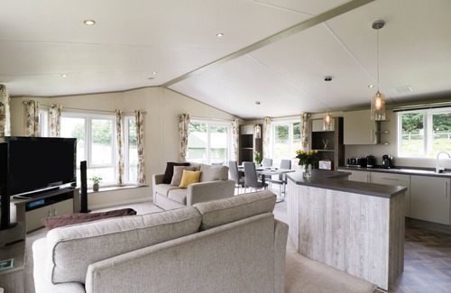 Wareham Cottage | HILL VIEW, LILAC LODGE, family friendly, with a garden in Wareham