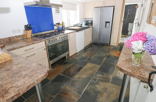 Nolton Cottage | HILLBROOK HOUSE, pet friendly, with a garden in Nolton Haven