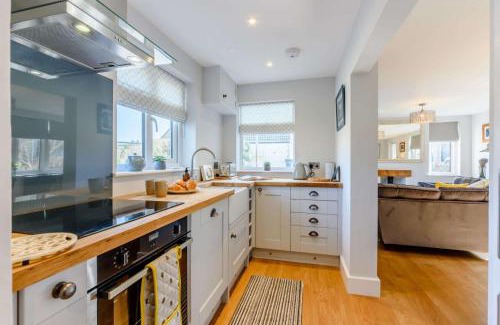 Avening House | Hillcrest Cottage