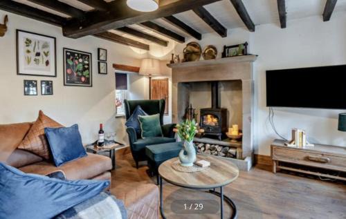 Newton Grange House | Hillcrest Cottage