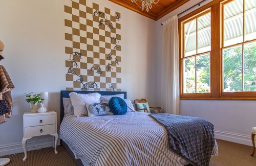 Hospital Hill Villa | HillCrest Haven in Leafy Green Surroundings