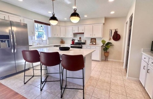 Hillcrest House | Hillcrest Luxury- Monthly Savings