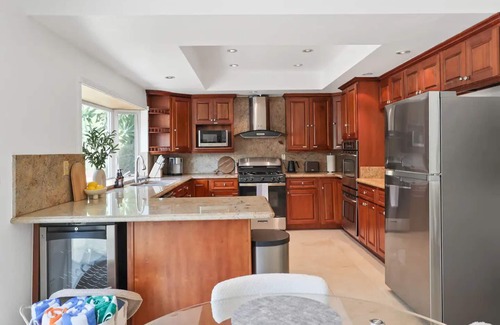 Laguna Hills House | Hills Pool Villa