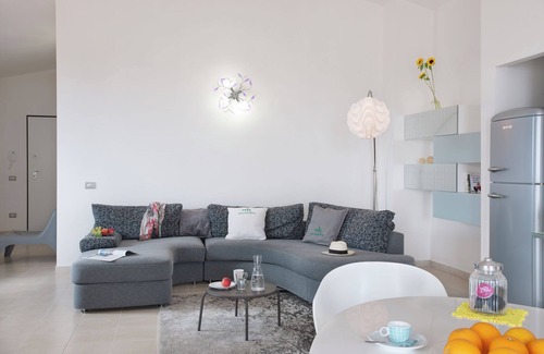Tavullia Apartment | Hillside Comfort in Tavullia