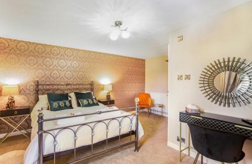 Haltwhistle House | Hillside Cottage