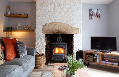 Tetbury House | Hillside Cottage