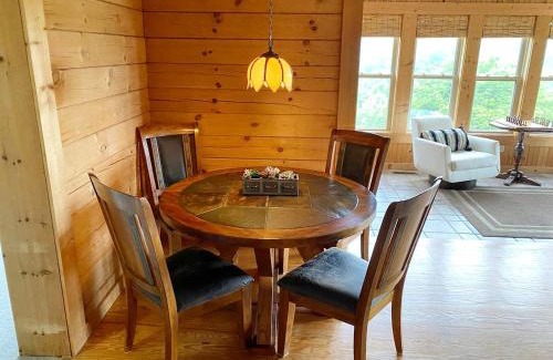 Rutherfordton House | Hillside Haven Cabin - Amazing Views with Hot Tub, Rutherfordton, NC