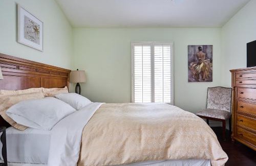 Hollywood Hills Apartment | Hillside Haven Hollywood - Near Griffith Park & Walk of Fame