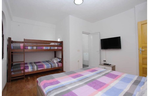 Dolna Matka Apartment | Hillside Haven- Kulla East