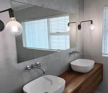 Onrus House | Hillside Haven