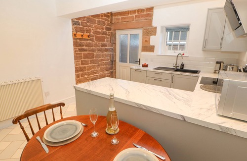 Wigton Cottage | Hillside Hideaway