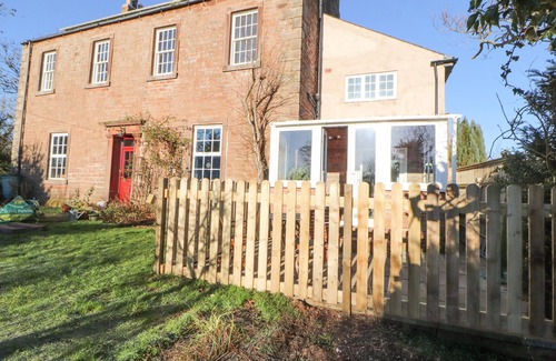Wigton Cottage | Hillside Hideaway