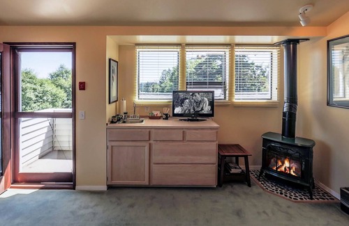 Friday Harbor Bed & Breakfast | Hillside House B&B