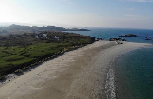 Clifden House | Hillside House