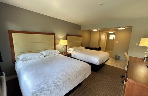 Montgomery Village Hotel | Hillside Inn