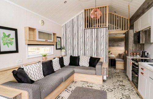 Llandrindod Wells House | Hillside Lodge