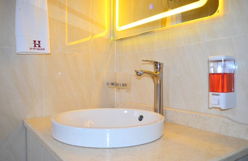 Bukoto Hotel | Hillside Plaza Hotel
