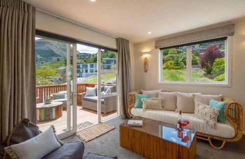 Queenstown City Centre Apartment | Hillside Villa 3- Walk To Town- AC- Free Parking
